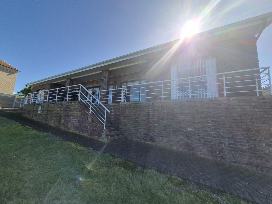 5 Bedroom Property for Sale in Dana Bay Western Cape